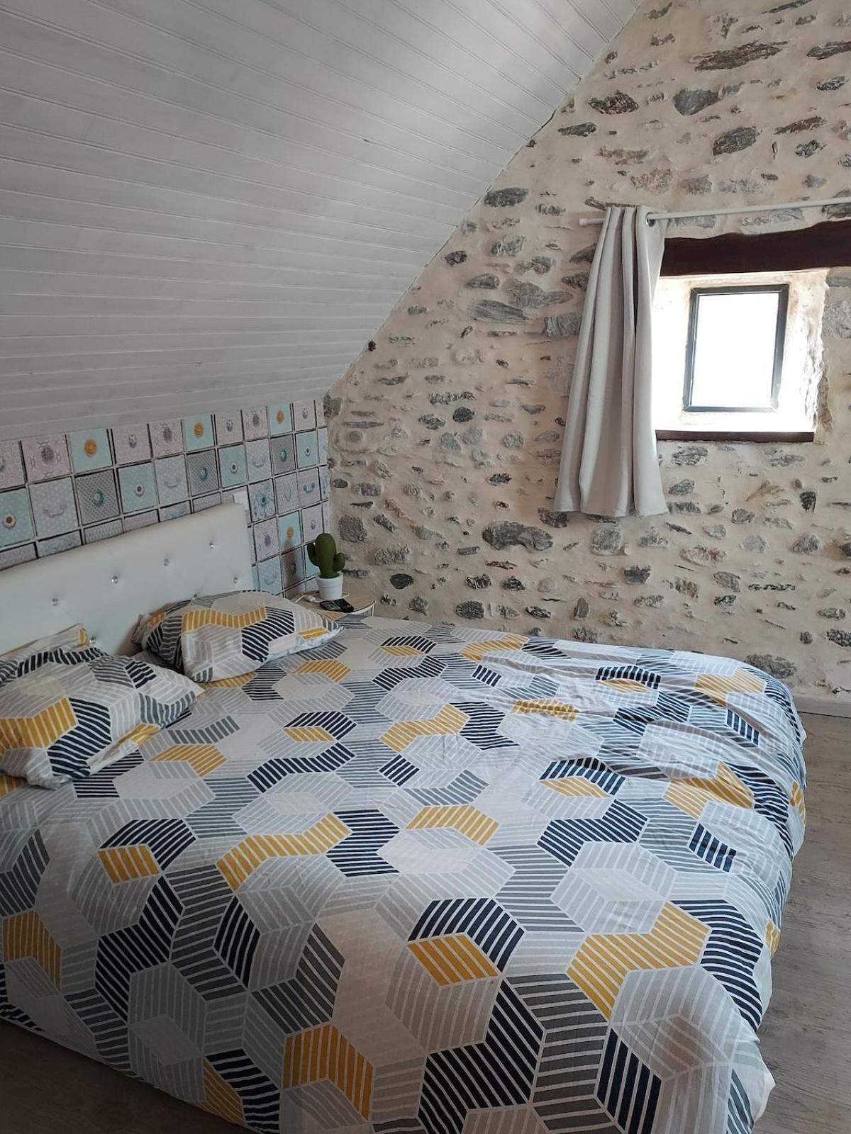 Maison De Village Au Pied Des Pyrenees Marignac  Extérieur photo